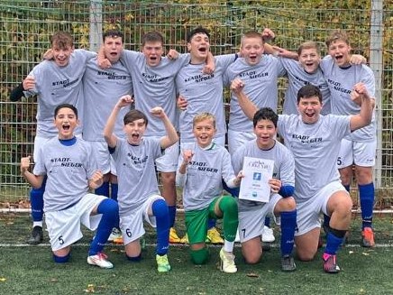 20231026_Fußball_Siegerfoto-2 Gustav Walle Schule – Stadtsieger 2023